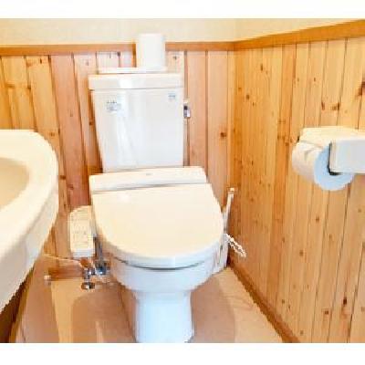 【トイレのリフォーム】
水もれや、故障・匂いや汚れなど
たくさんのトラブルを抱えることが多いトイレ。生活には絶対に欠かせないものだからこそ！リフォームして綺麗にしませんか？ 